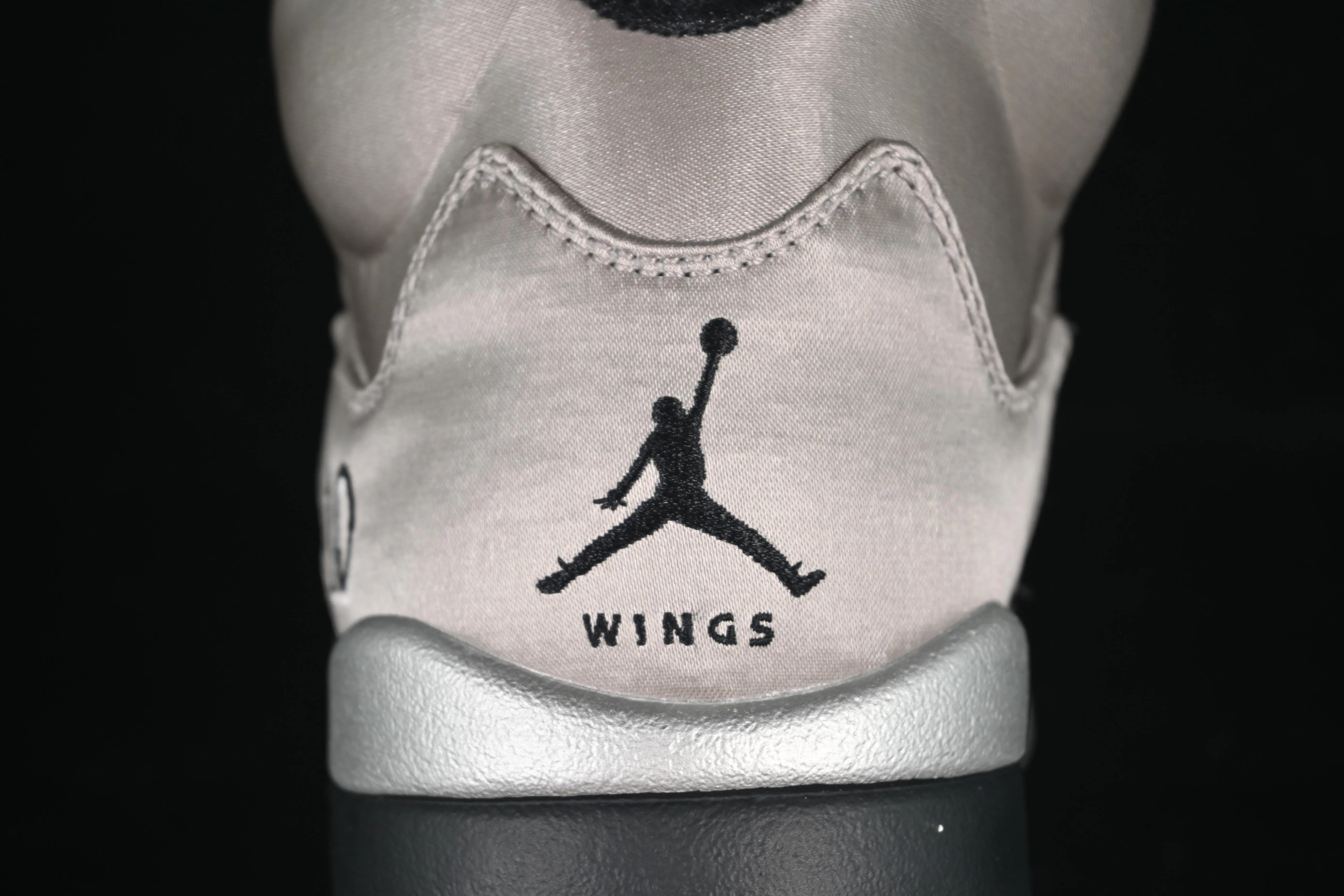 All categories Air Jordan Jordan series basketball shoes Air Jordan 5 Air Jordan 5 Retro "Wings" AJ5 Joe 5 silver silk IO2038-001
